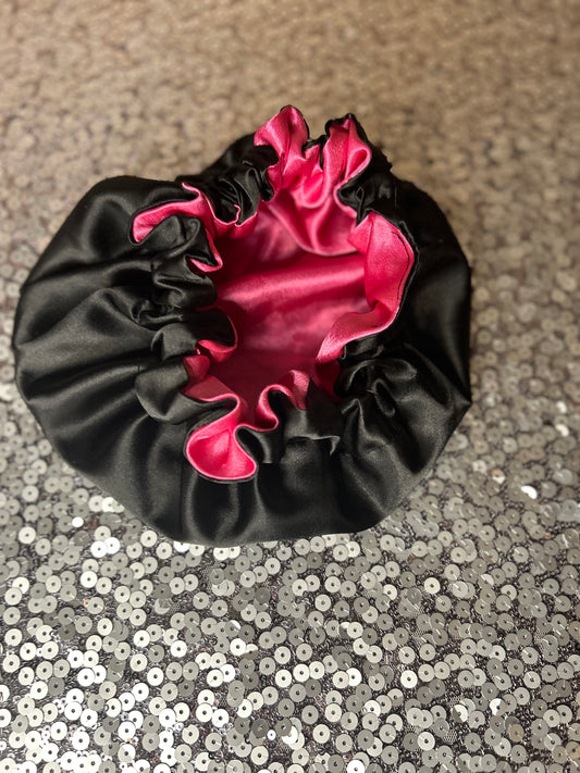 Black blossom bonnet